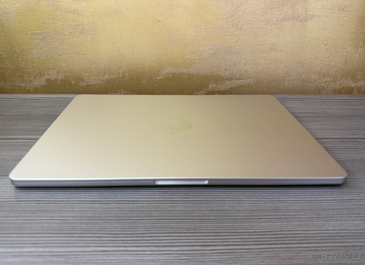 MacBook Air 15" 2024 M3 8GB 512GB Hvězdně bílá - 7