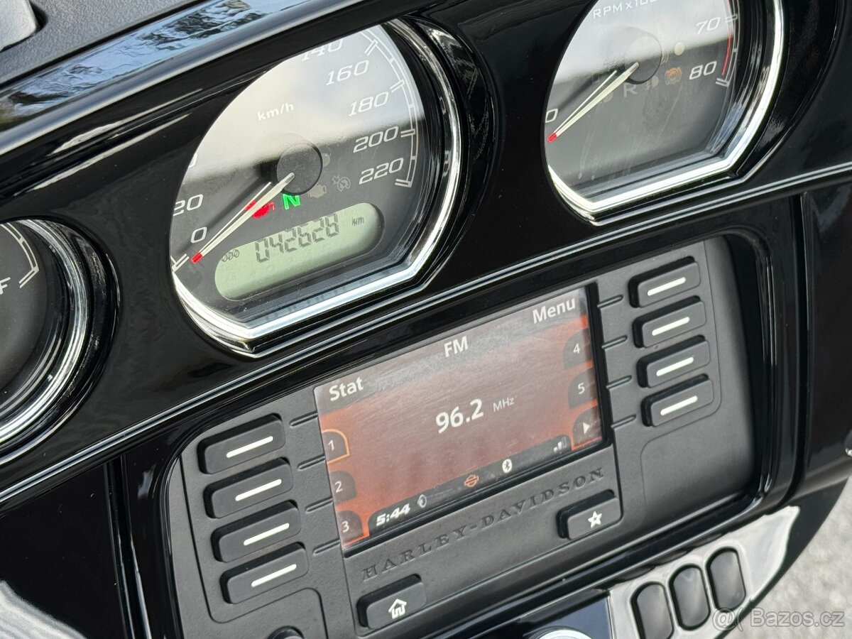 Harley-Davidson Electra Glide Ultra - 7