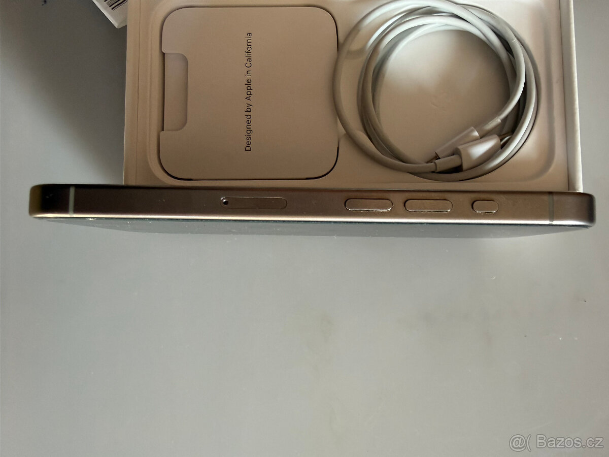 Telefon Apple Iphone 15 Pro v záruce - 7