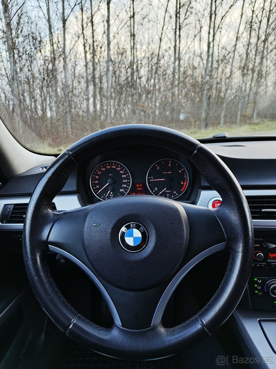 BMW Rad 3 Touring 318d - 7