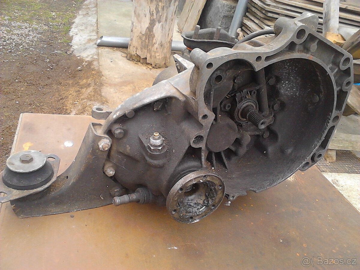 VW Polo 86C ,díly - 7