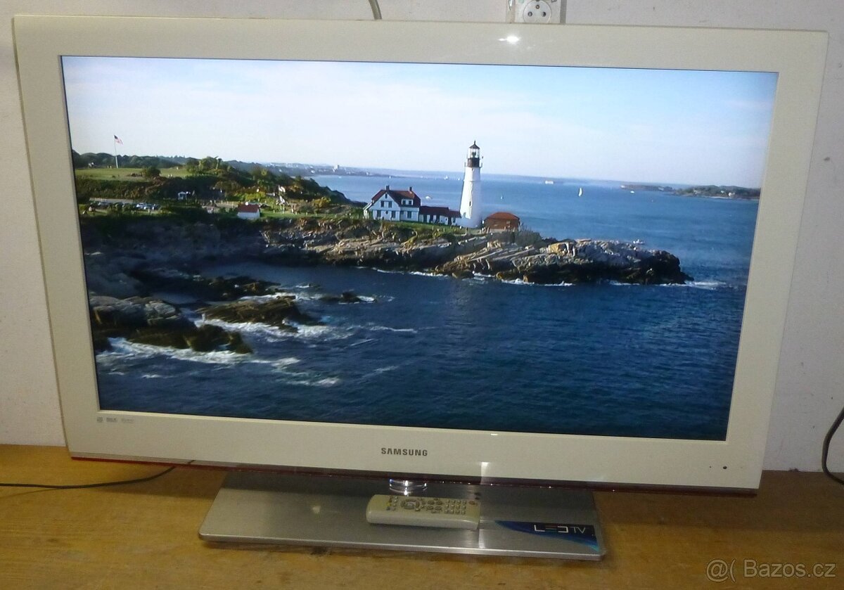 LCD televize SAMSUNG 40 palců (102cm), nemá DVBT2 - 7