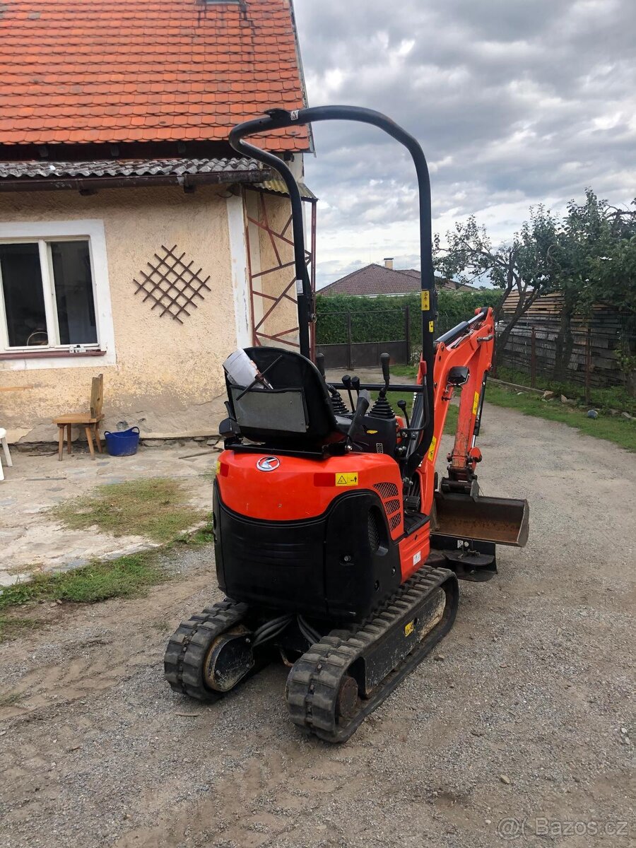 Minibagr Kubota U10 - 7