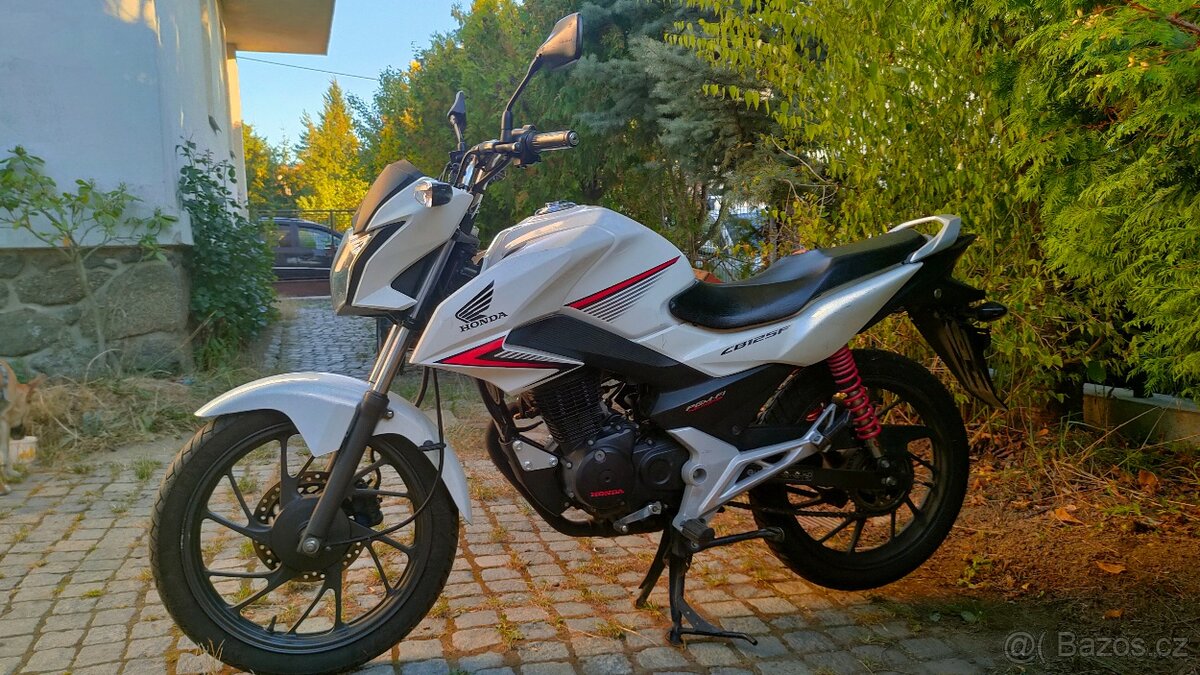 Honda CB 125 F - 7