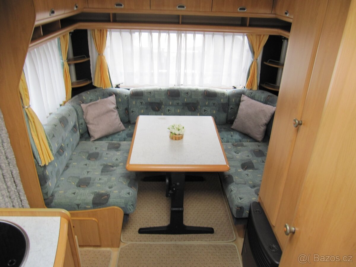 Prpdám karavan Hobby 495 UF,r.v.2002 + předstan + nosič kol. - 7