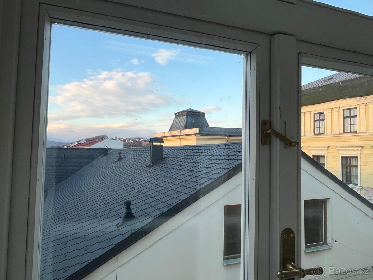 Pronájem kanceláře v centru Trutnova - 7