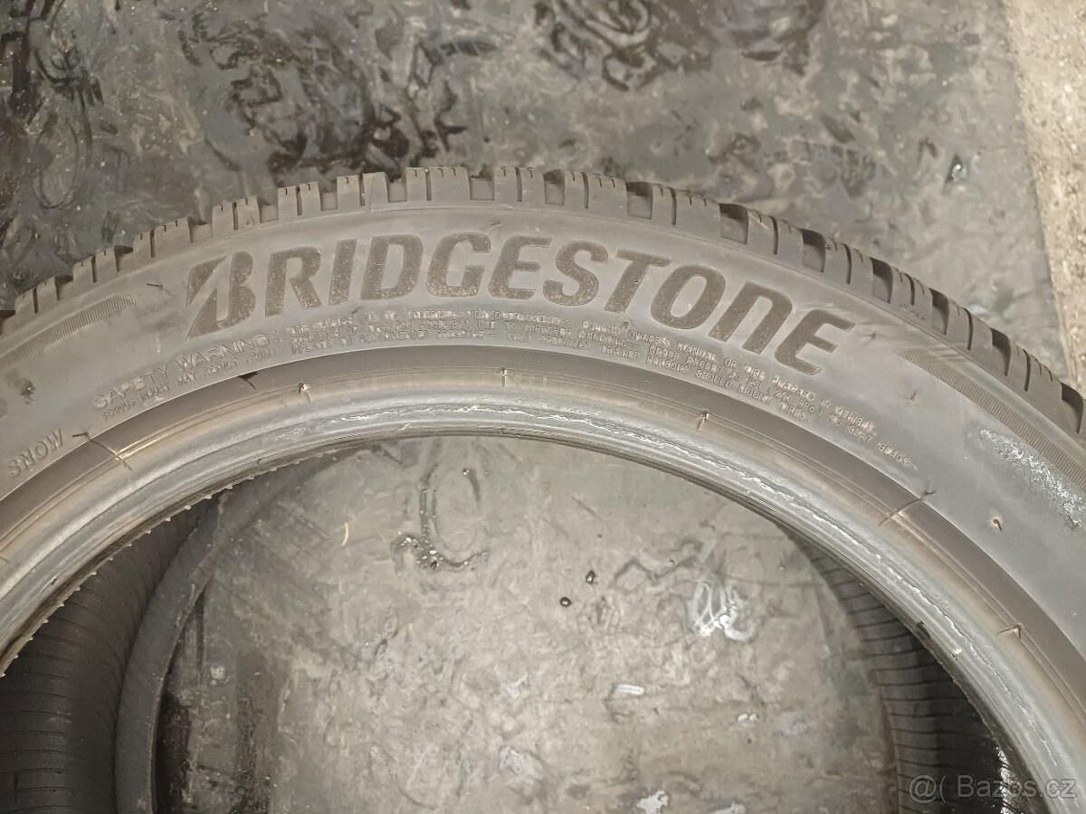 Zimní pneu Bridgestone 245/45/18 100V - 7