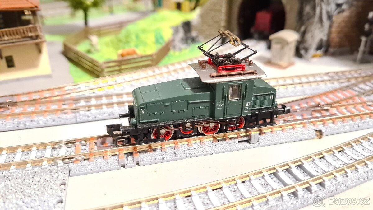 Vláčky N - elektrická lokomotiva E 63 06 - 7