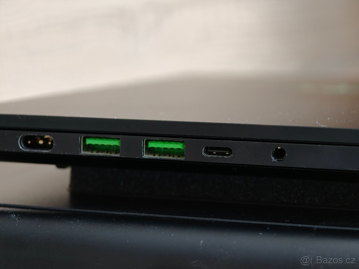Herní notebook Razer Blade 15 Advanced (2022) – TOP stav + p - 7