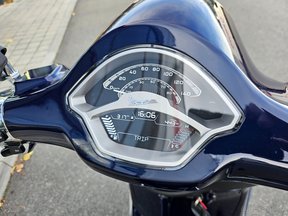 Vespa Primavera 125 - 7