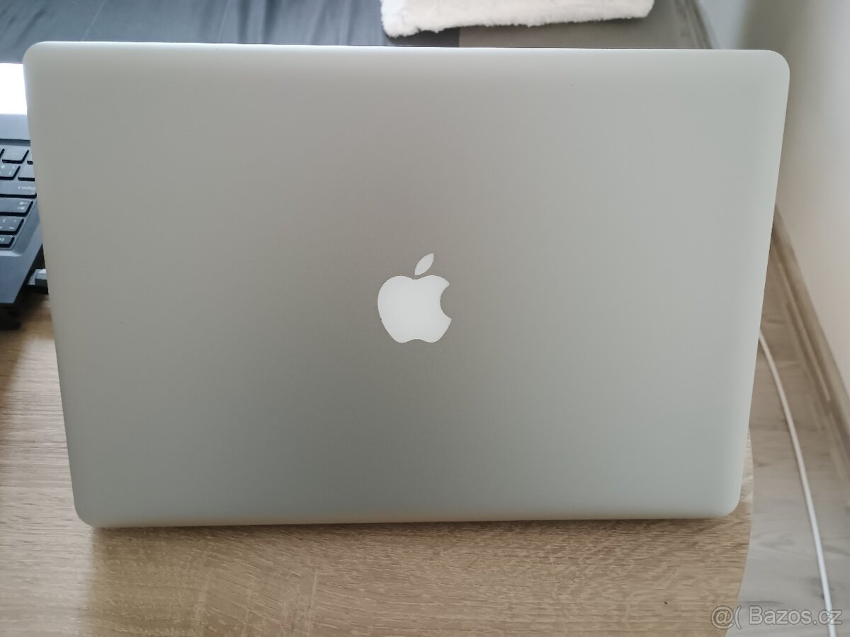 Macbook Pro 2010 - 7