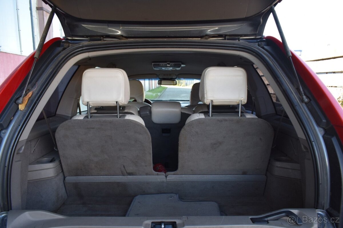 Volvo XC90 D5 2.4D 4X4/KŮŽE/MANUÁL/7MÍST/ - 7