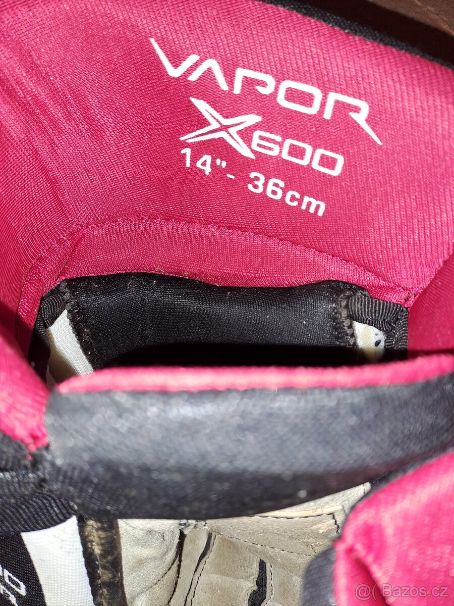 Hokejové vybaveni - 7