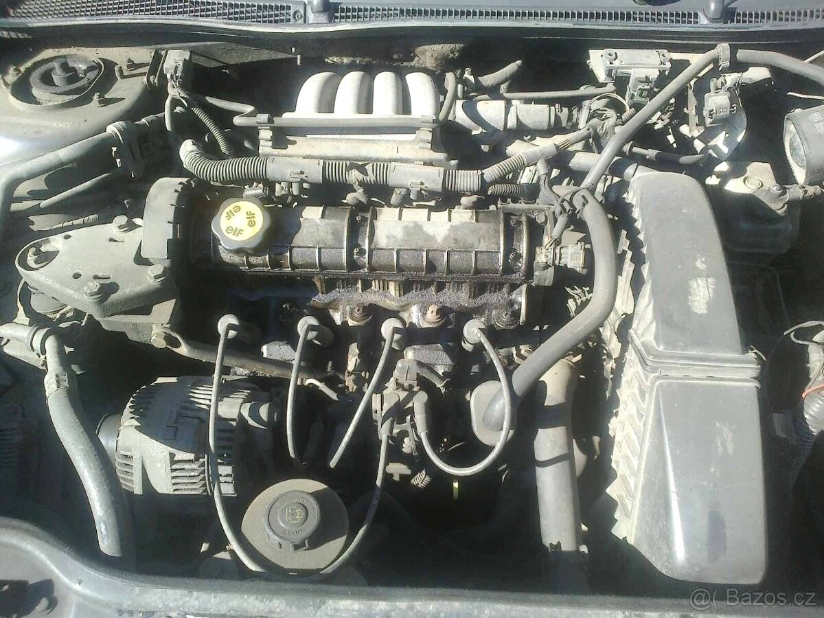 Renault Laguna I 2,0i RXE - 7