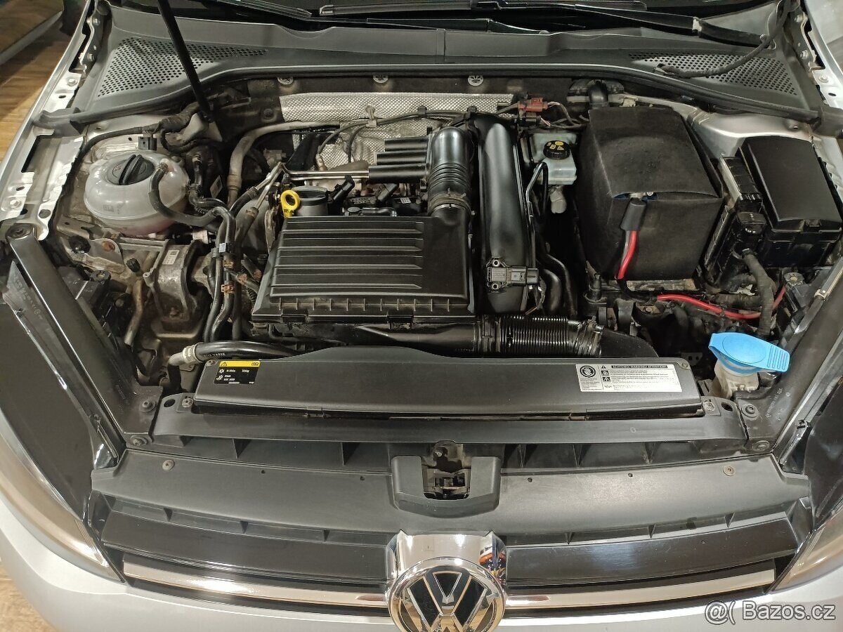 VW Golf TSI Po velké slevě - 7