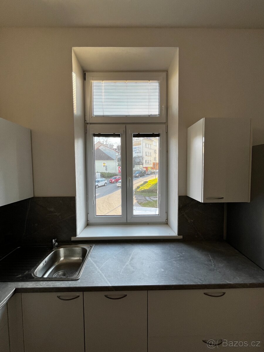 Pronájem bytu 1+kk 34 m² Bráfova tř., Třebíč - 7