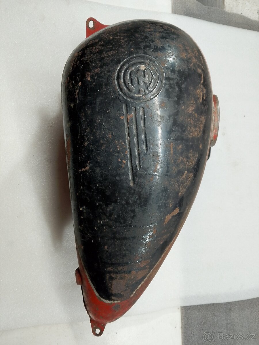 ČZ 125C 150C NÁDRŽ ORIGINÁL - 7