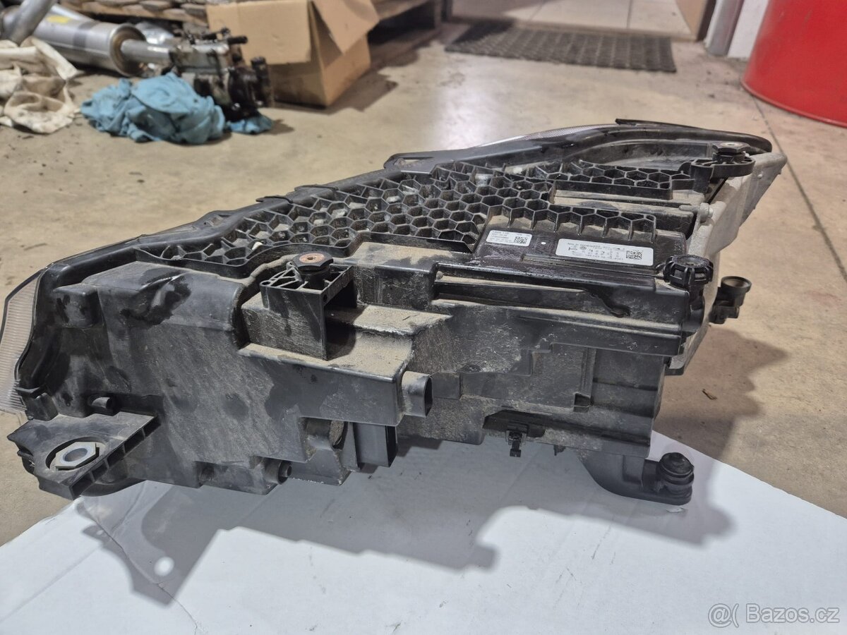 LED světlomety VW Caddy 5 - 7