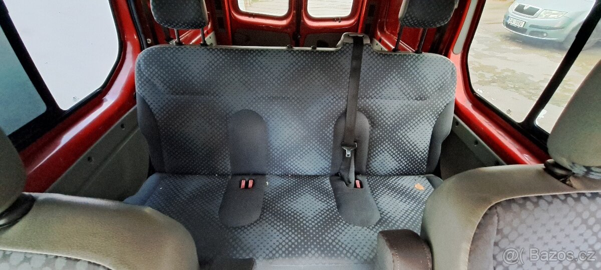 Renault Trafic 2.0dci automat - 7