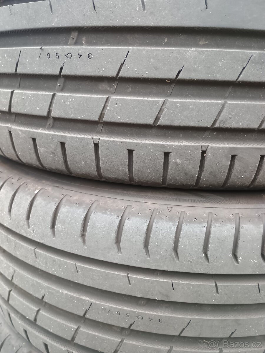 Letní kola Nokian Tyres R17 235/45 5112 - 7