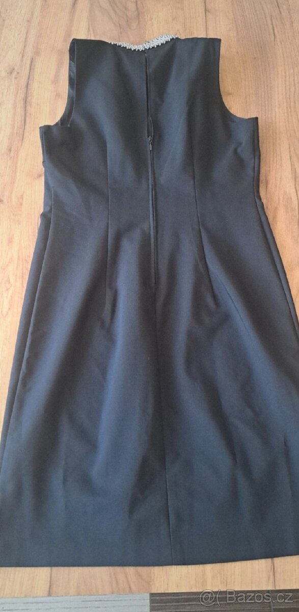 Pouzdrové šaty - 7