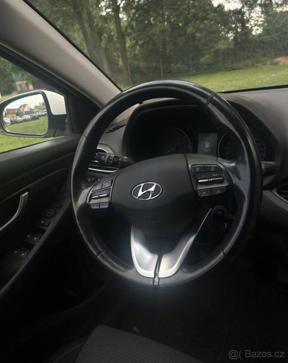 Hyundai i30 1.6 CRDi - 7