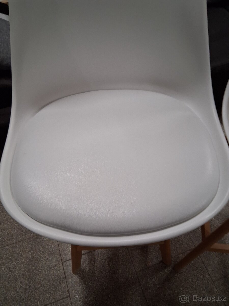 2 barové bílé židle - 7
