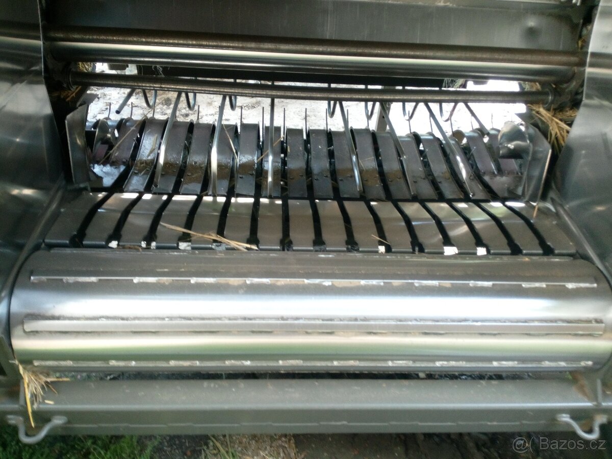 lis na kulaté balíky ursus z 543 - 7