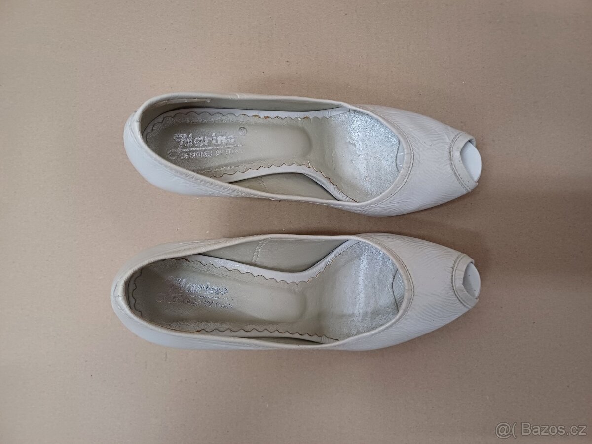 Bílé lodičky se skrytou platformou vel.36 - 7