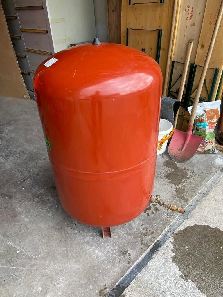 ŠPIČKOVĚ zachovalý zplyňovač dřeva Künzel 40 kW s vyrovnávac - 7