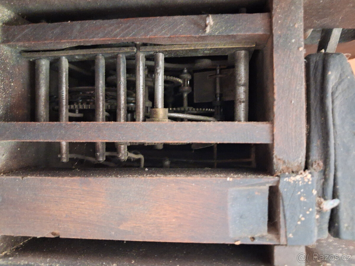 Prodám dřevěné kukačky - 7