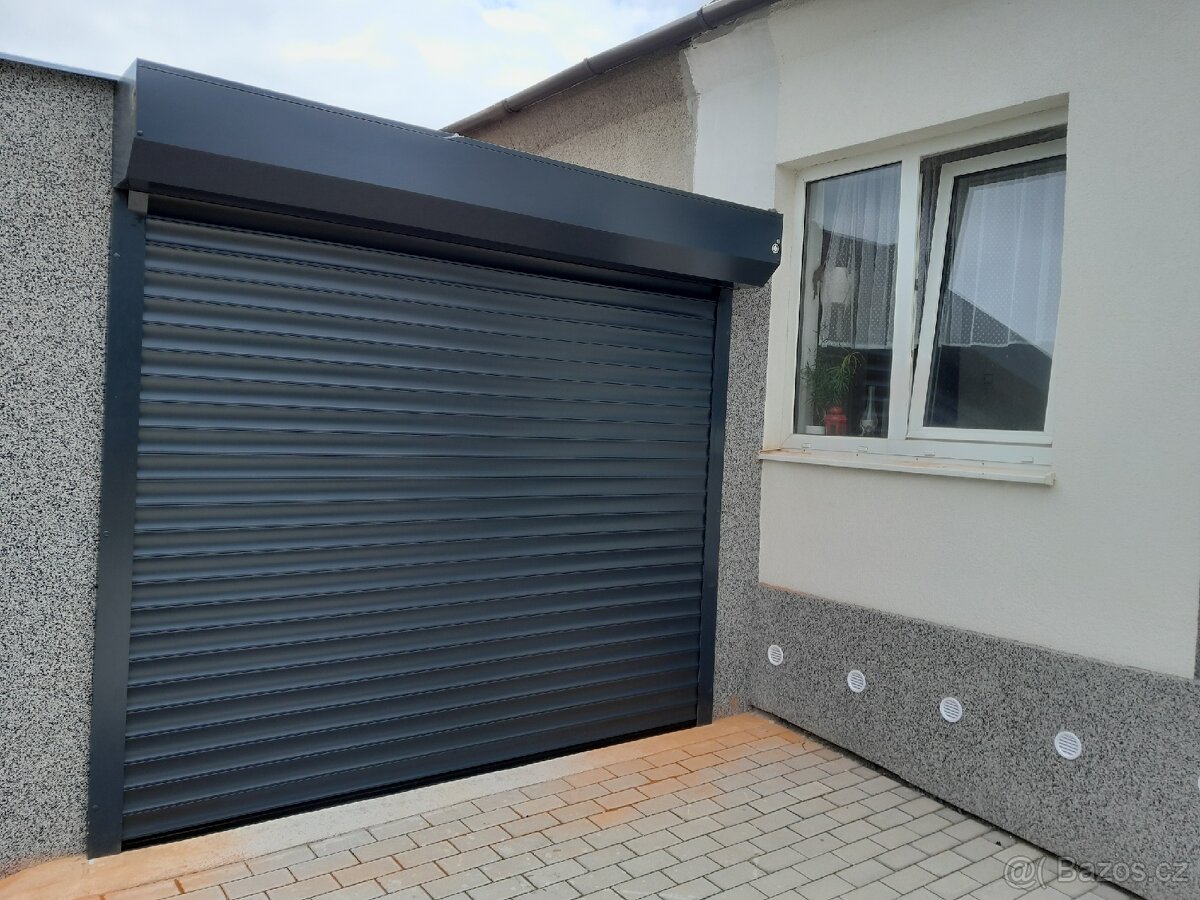 Garážová rolovací vrata zateplené 77mm lamely možno montáž - 7