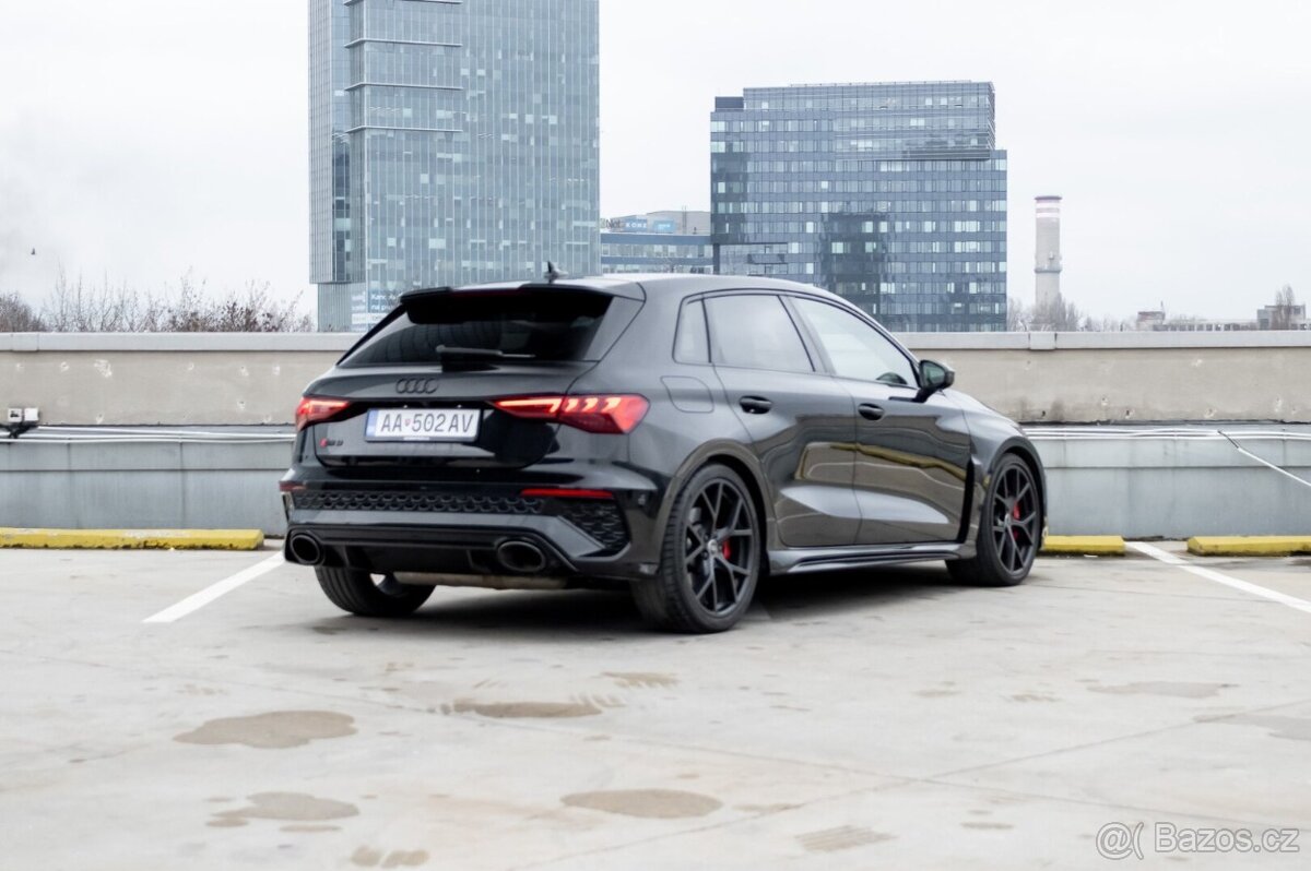 Audi RS3 2.5 TFSI - 7