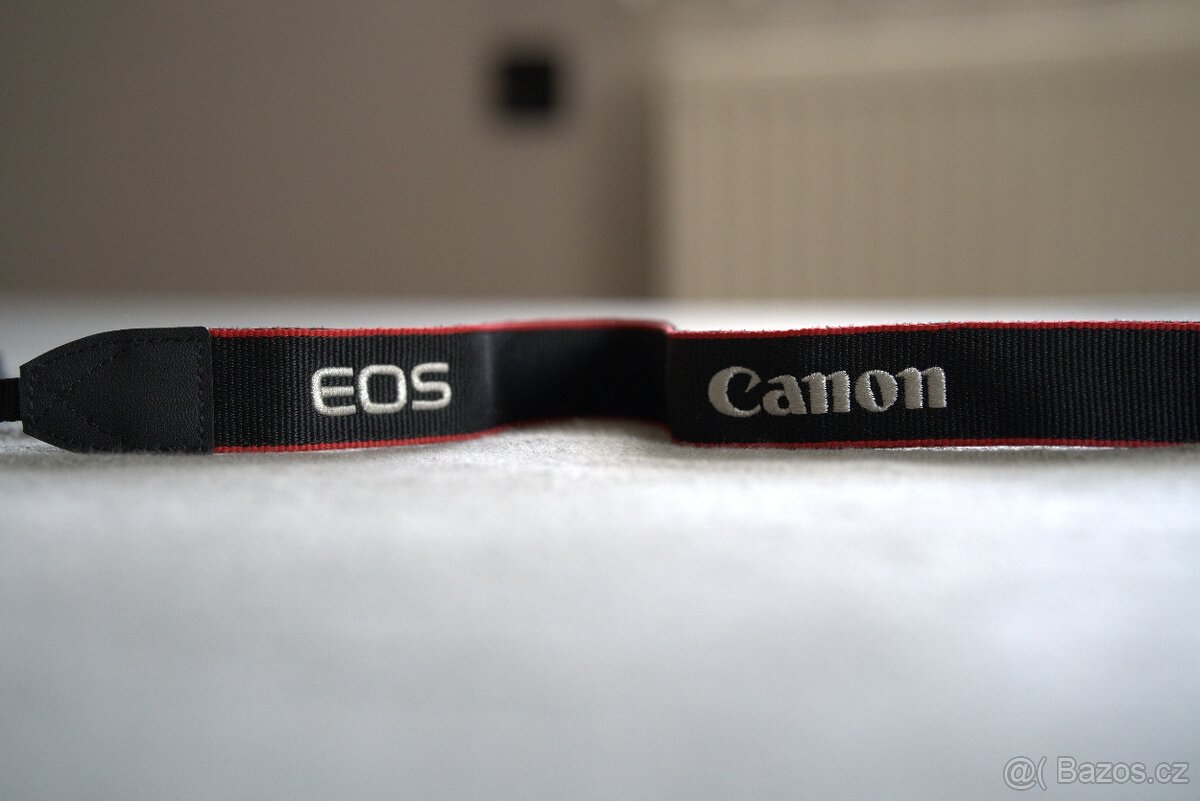 Prodám Canon EOS 2000D - 7