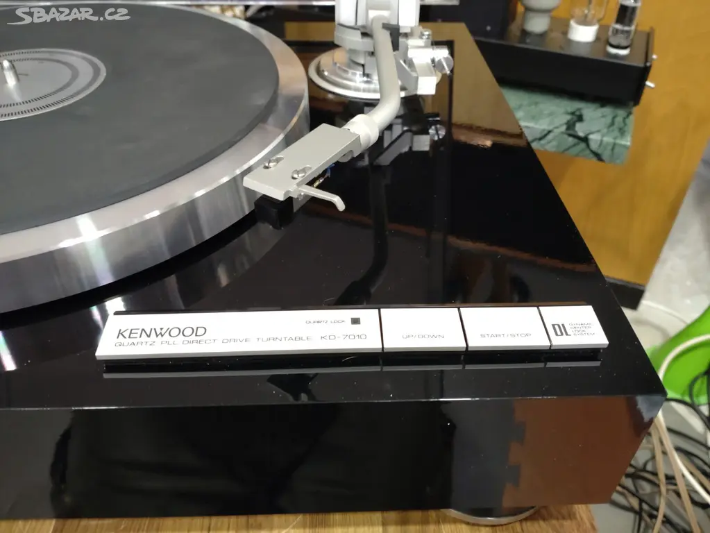 gramofon Kenwood KD 7010 - 7