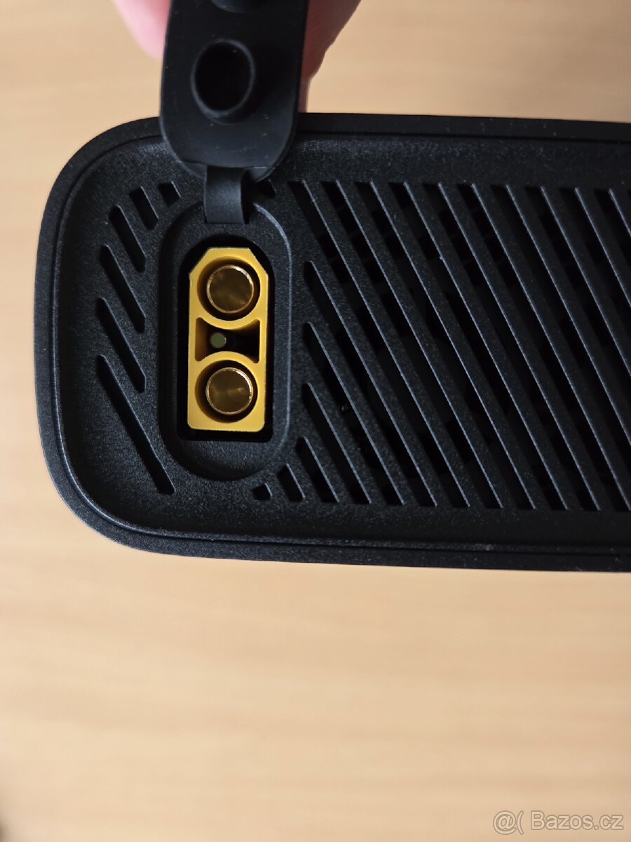 Nový autoinverter Baseus, 300W - 7