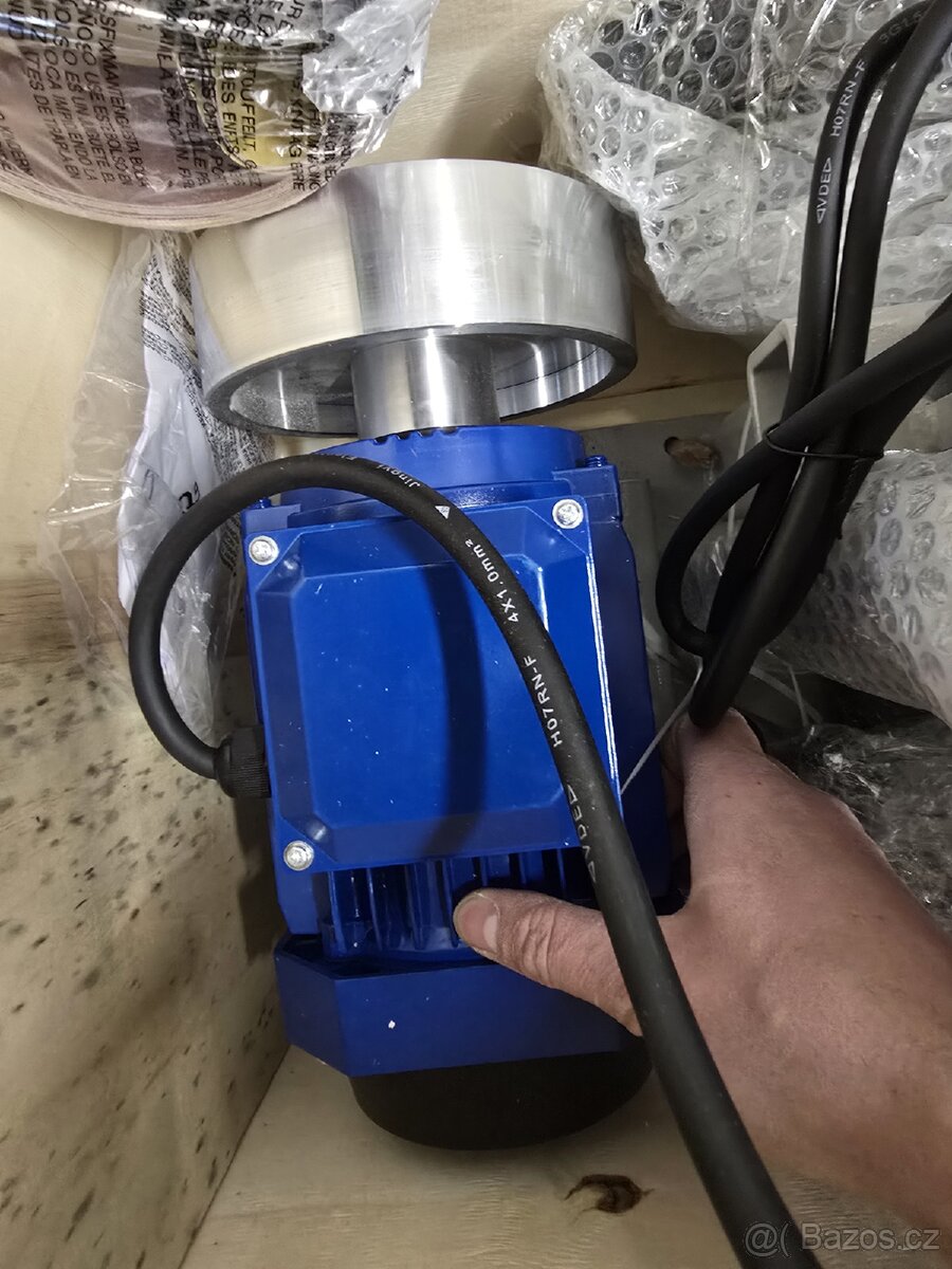 Pásová bruska na kov 1500w - 7