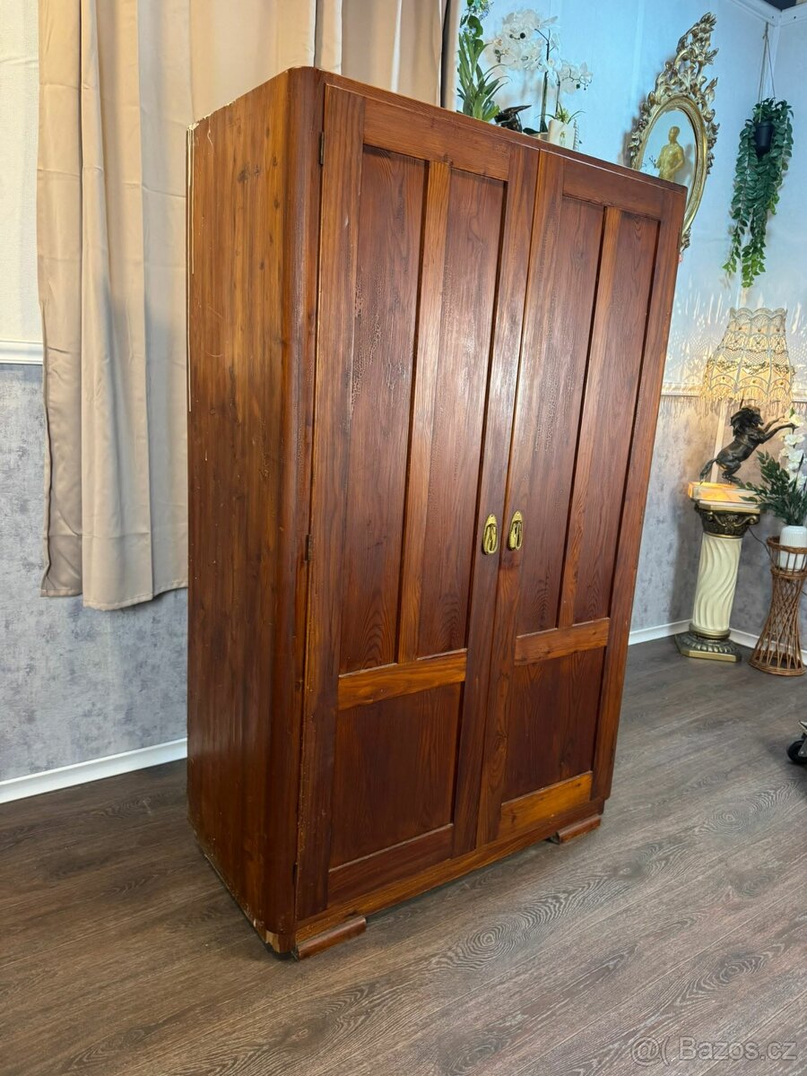 Stará šatní skříň (524017) - 7