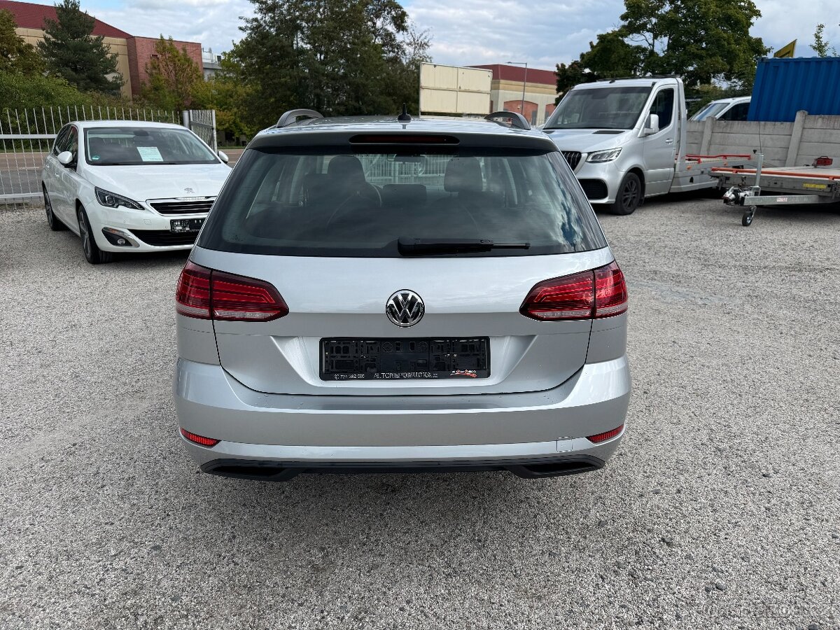 Volkswagen Golf 1.6 TDi 85KW Manuál Park.senzory Navi. - 7