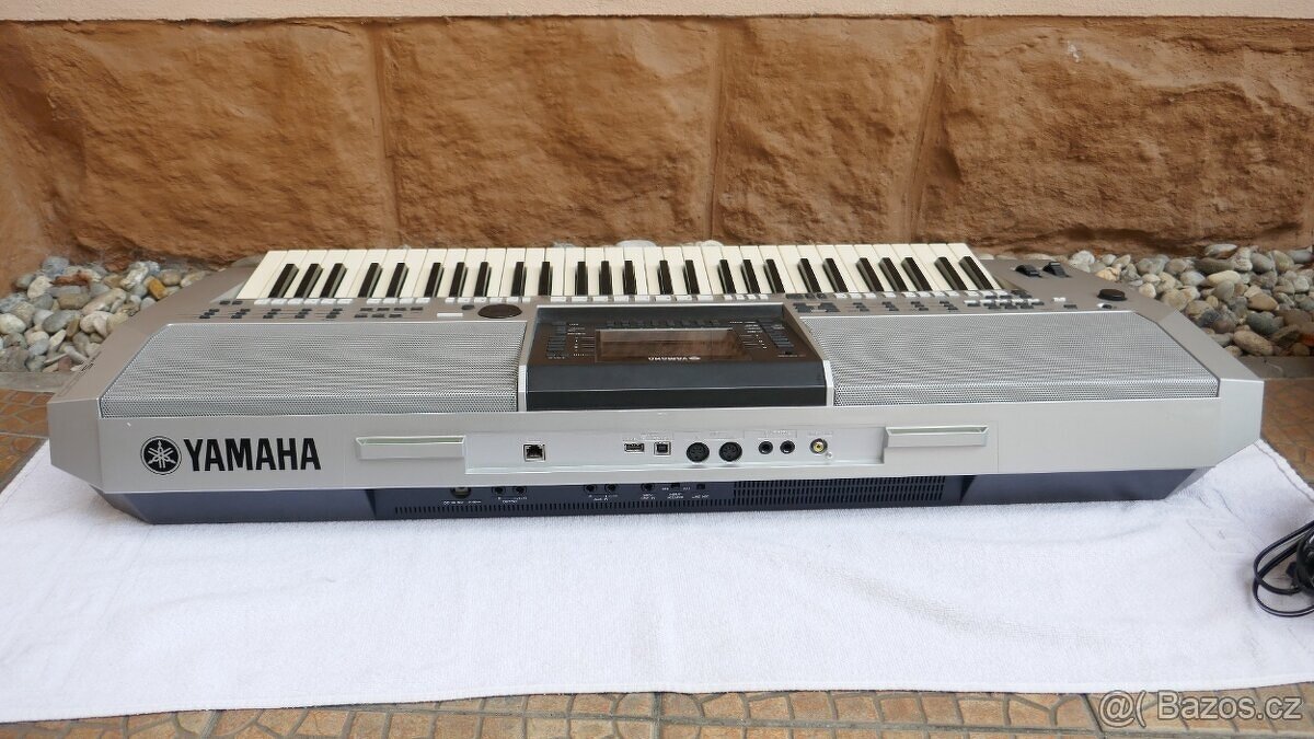 Profesionální keyboardy Yamaha PSR S900 - 7