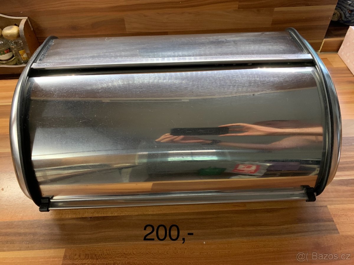 Talíře a mix věcí - 7