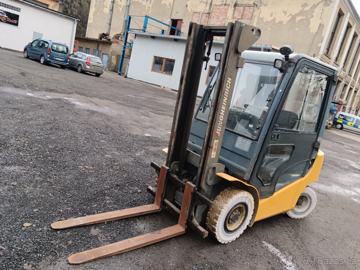 VZV Jungheinrich DFG 425 nosnost 2.5 T zdvih 6m - 7