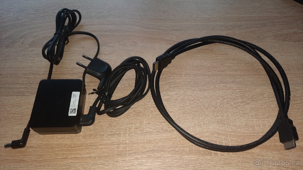 Prohnutý LCD monitor Samsung 24", Full HD 1920×1080 - 7