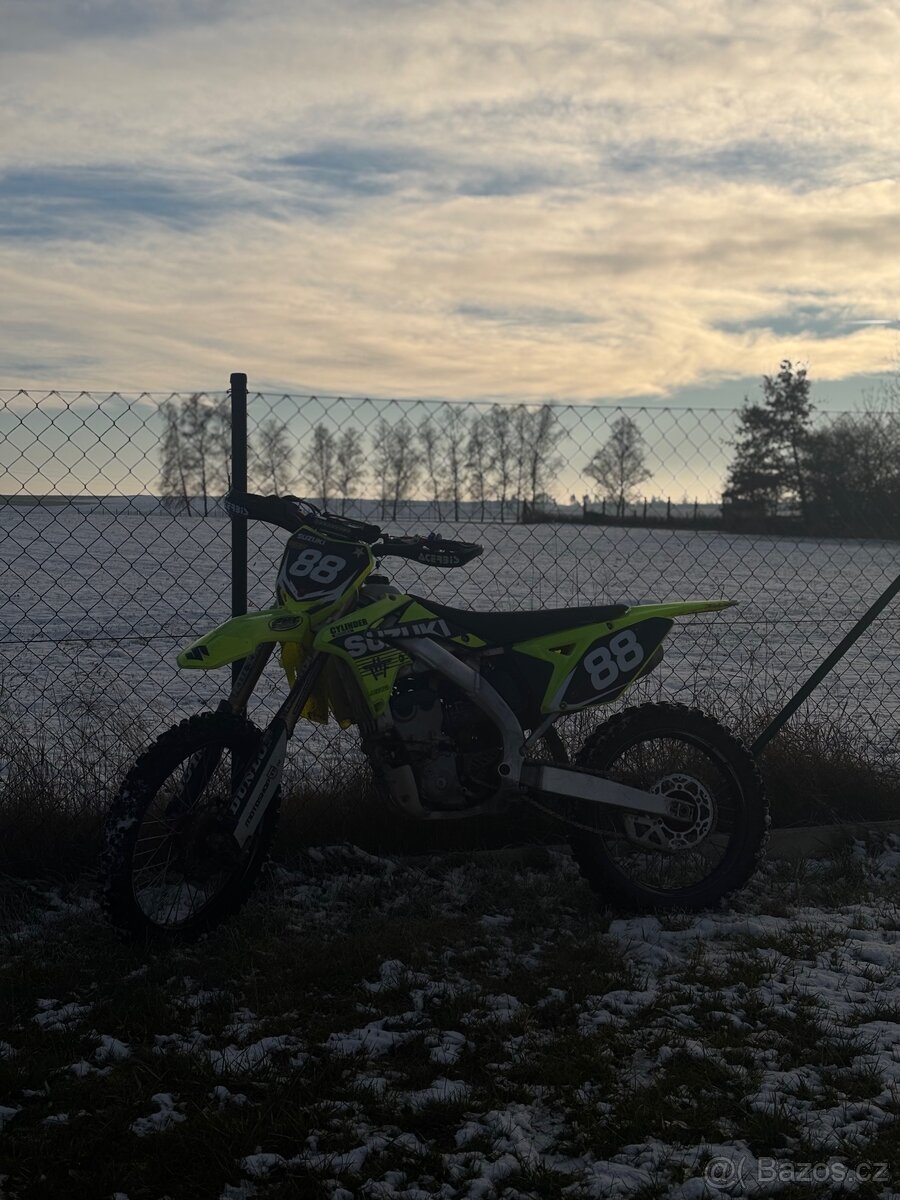Suzuki rm250z - 7