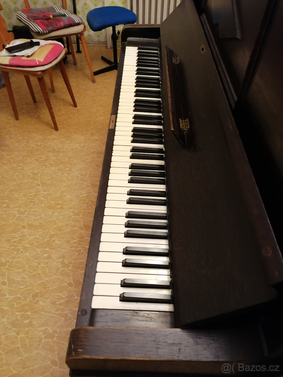 Pianino AUGUST FÖRSTER - 7