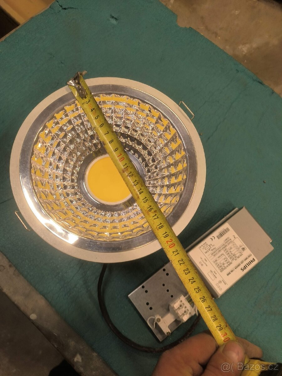 ZAPUŠTĚNÉ PODHLEDOVÉ SVÍTIDLO PHILIPS - 7