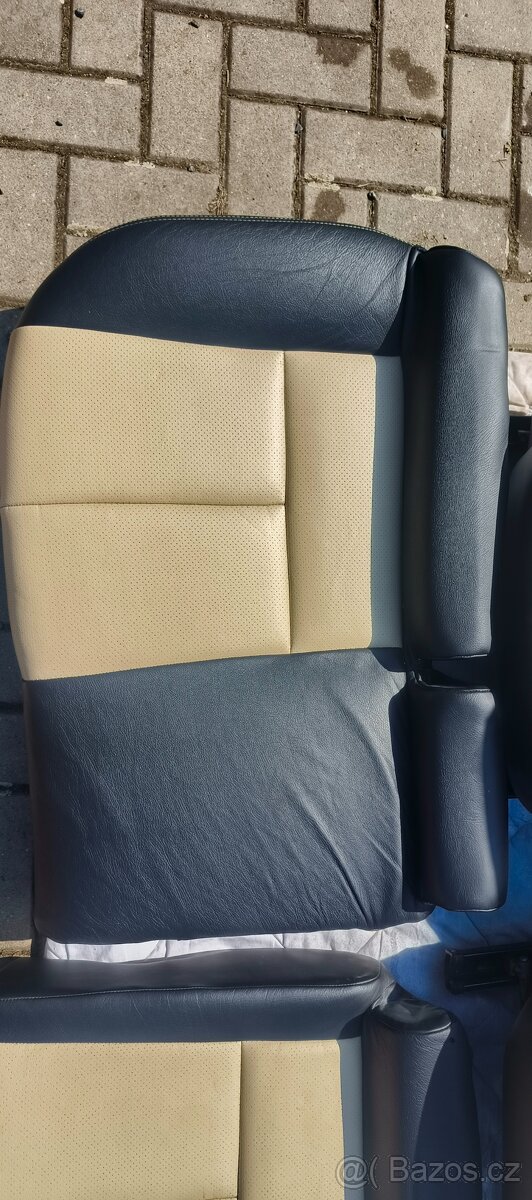 Peugeot 407 interiér - 7