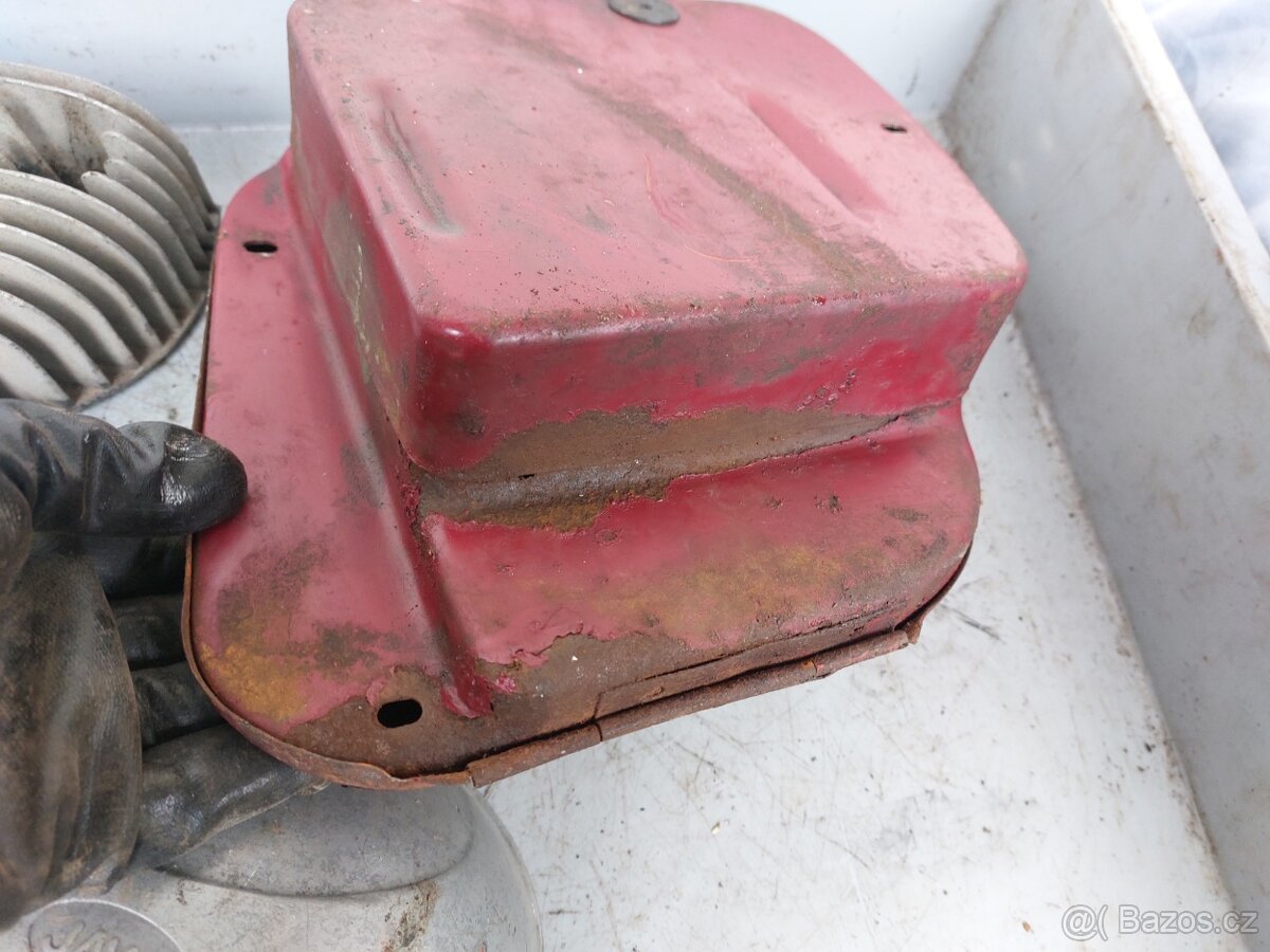 Jawa 350 viko, hlava a baterkovy kastlik - 7