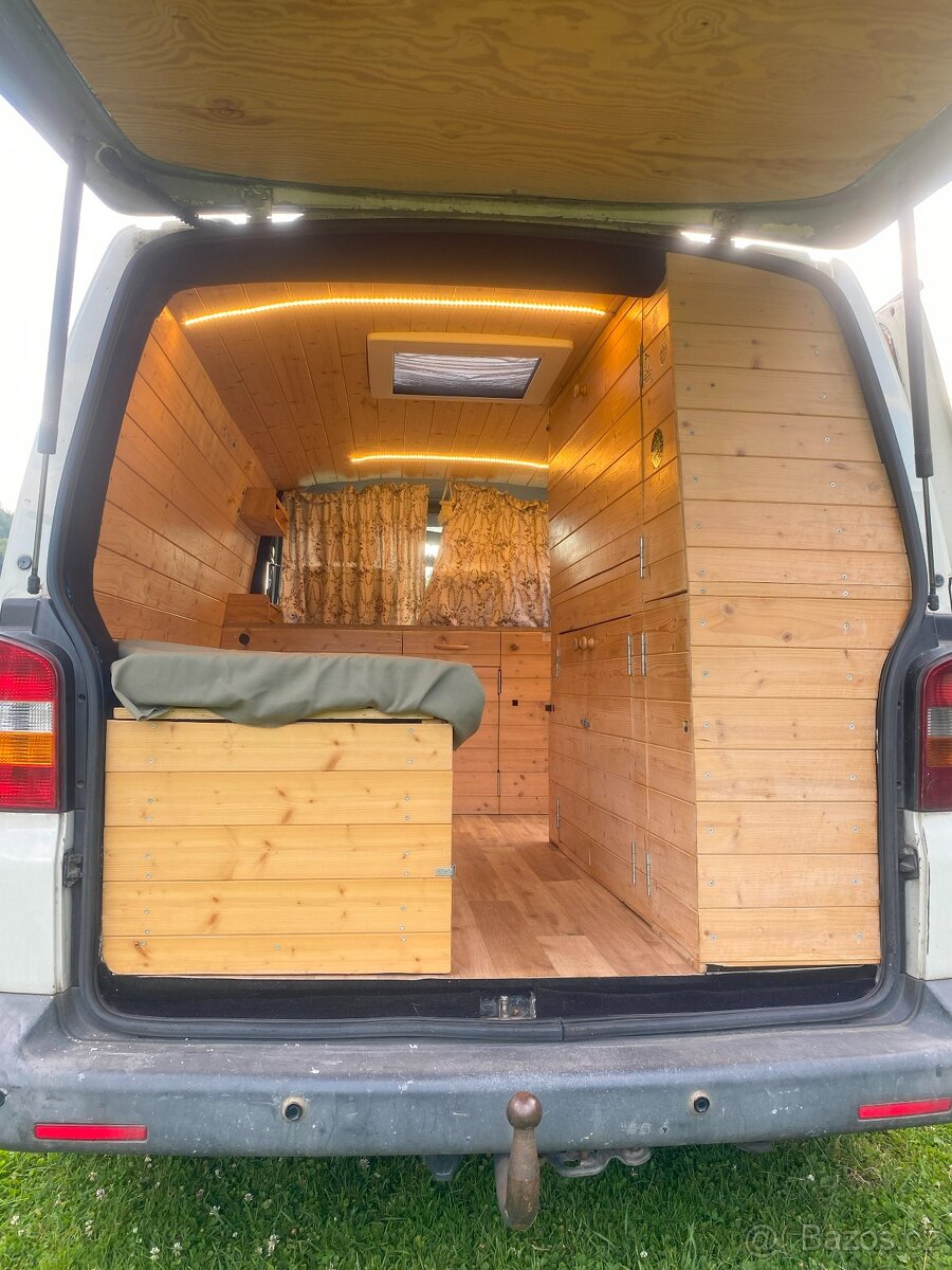2003 Volkswagen t5 obytná dodávka - 7