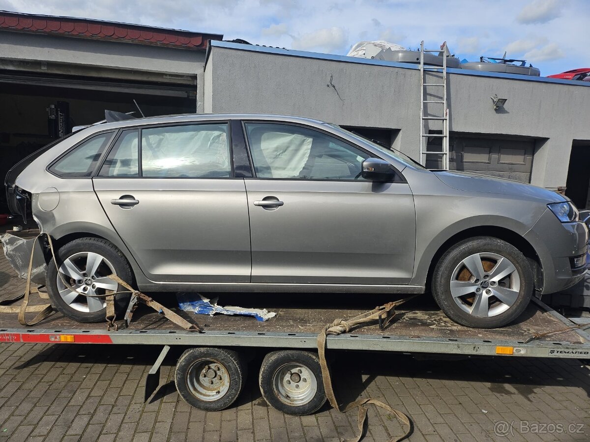 Škoda Rapid sedan a spaceback. - 7